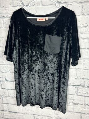 EVRI Black Crushed Velvet Pocket Top Plus Size 1X Stretch Tee